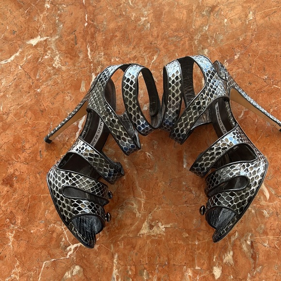 Manolo Blahnik python leather, 4 3/4 high heel shoe - Picture 3 of 7